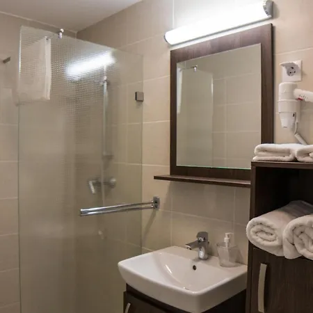 Aparthotel Mecset Eger
