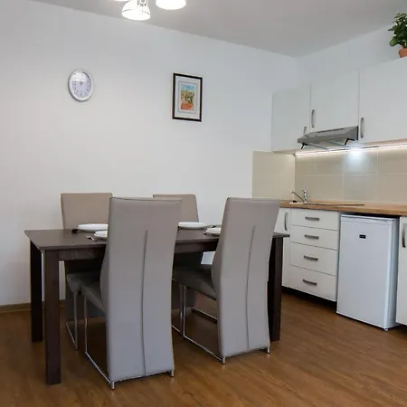 Aparthotel Mecset Eger