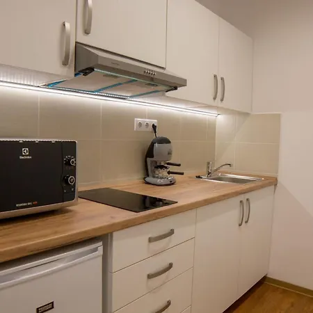 Mecset Aparthotel