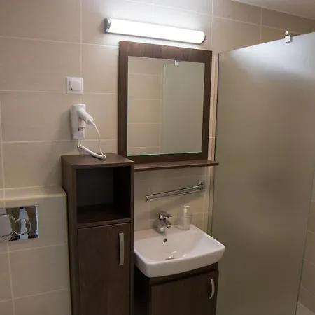 Mecset Aparthotel Eger