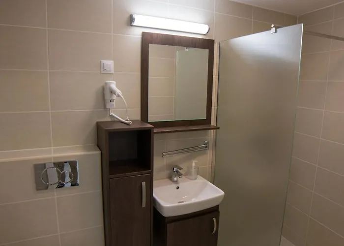 Mecset Appart hôtel Eger