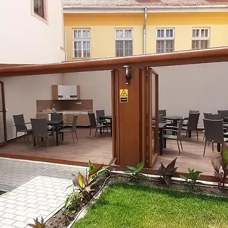 Aparthotel Mecset Erlau